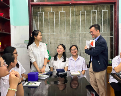 Người dân Khánh Hòa nô nức tham gia các lớp học tiếng Anh miễn phí