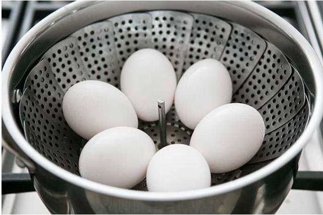 Quả trứng hấp có khác gì so với trứng luộc thông thường?