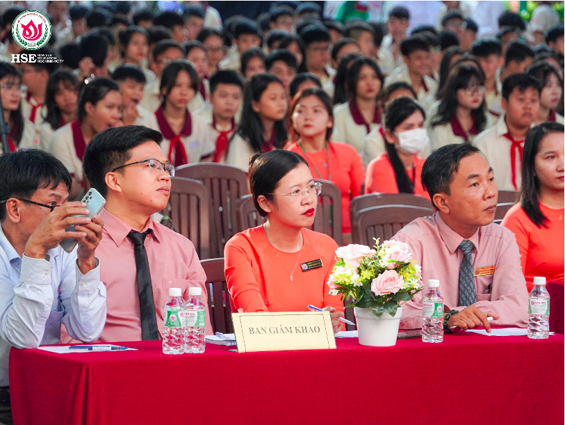 Ngày hội giáo dục STEM/STEAM “Kết nối, kích hoạt sáng tạo và đam mê khoa học cho học sinh” tại trường THCS – THPT Hoa Sen
