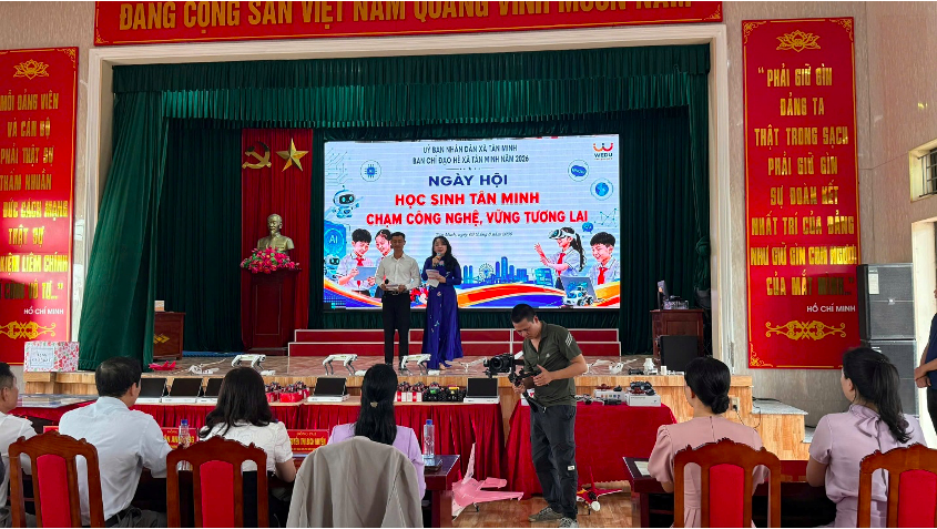 Tân Minh thúc đẩy chuyển đổi số giáo dục, đưa tiếng Anh và công nghệ đến gần hơn với học sinh